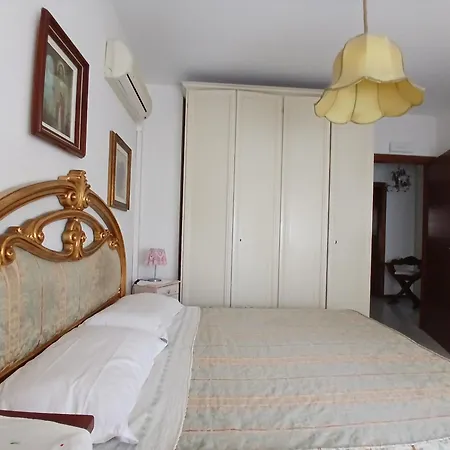 Il Melograno With Private Bathrooms Couette-café 3*